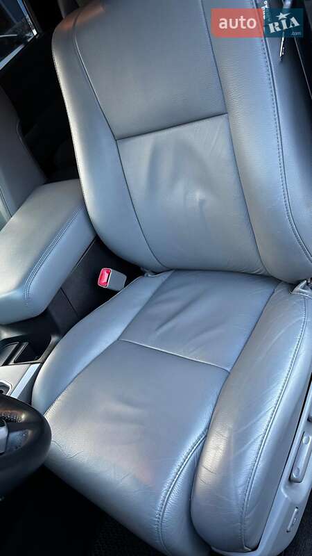 Внедорожник / Кроссовер Toyota Sequoia 2015 в Одессе фото 30 Внедорожник / Кроссовер Toyota Sequoia 2015 в Одессе