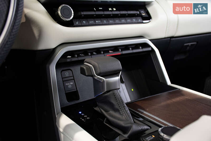 Внедорожник / Кроссовер Toyota Sequoia 2025 в Киеве фото 32 Внедорожник / Кроссовер Toyota Sequoia 2025 в Киеве