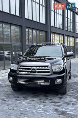 Позашляховик / Кросовер Toyota Sequoia 2008 в Полтаві