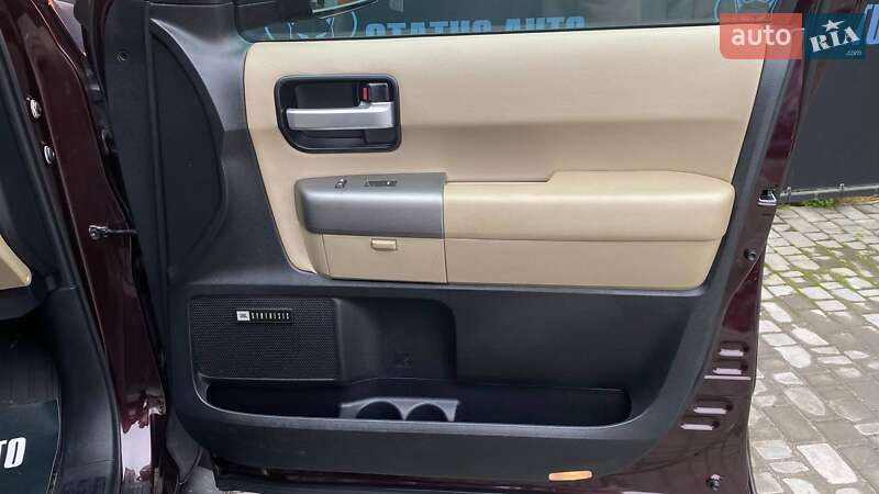 Внедорожник / Кроссовер Toyota Sequoia 2013 в Виннице фото 36 Внедорожник / Кроссовер Toyota Sequoia 2013 в Виннице