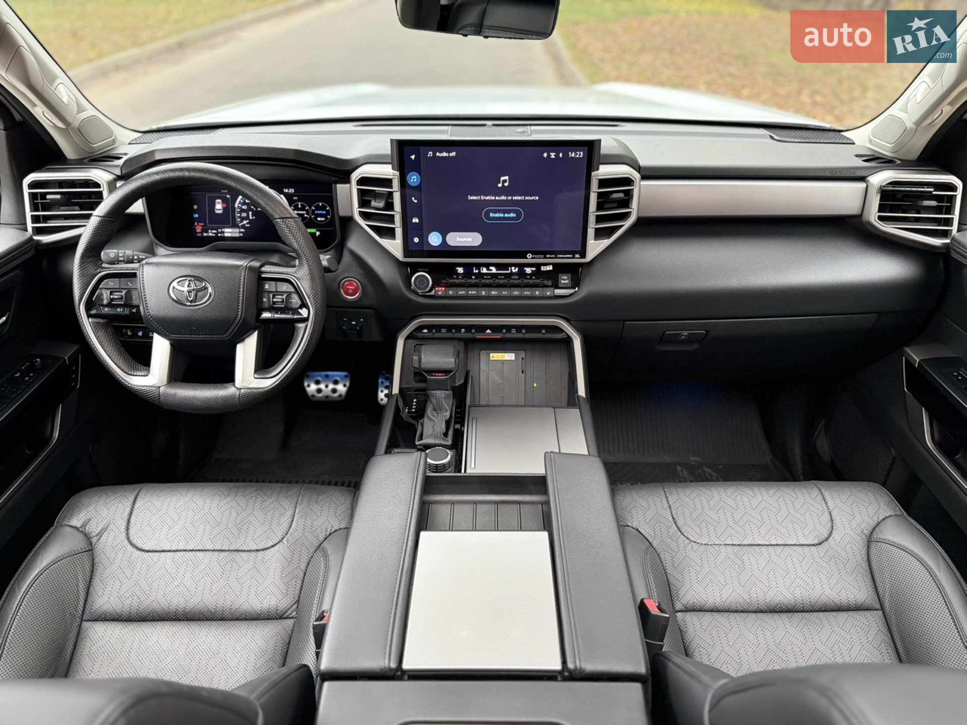 2023 Toyota Sequoia - мініатюра 12