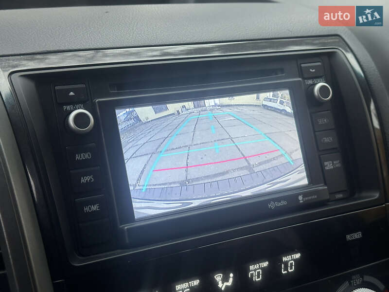 Позашляховик / Кросовер Toyota Sequoia 2014 в Києві