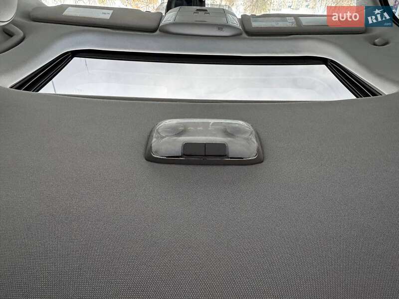 Внедорожник / Кроссовер Toyota Sequoia 2019 в Киеве фото 19 Внедорожник / Кроссовер Toyota Sequoia 2019 в Киеве