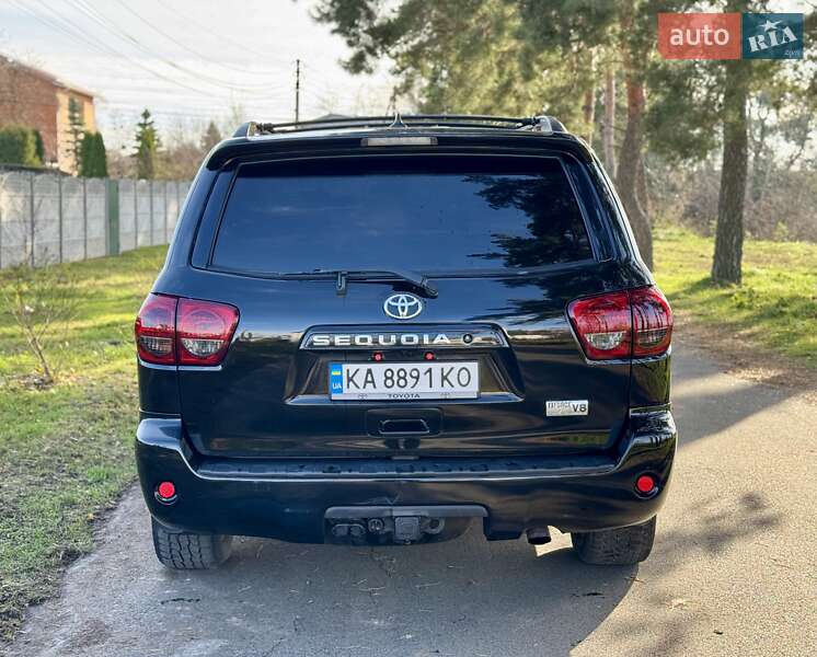 Позашляховик / Кросовер Toyota Sequoia 2011 в Києві фото 5 Позашляховик / Кросовер Toyota Sequoia 2011 в Києві