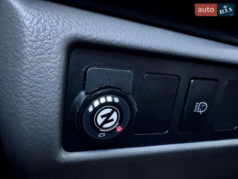 Позашляховик / Кросовер Toyota Sequoia 2011 в Києві фото 27 Позашляховик / Кросовер Toyota Sequoia 2011 в Києві