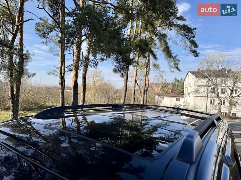 Позашляховик / Кросовер Toyota Sequoia 2011 в Києві