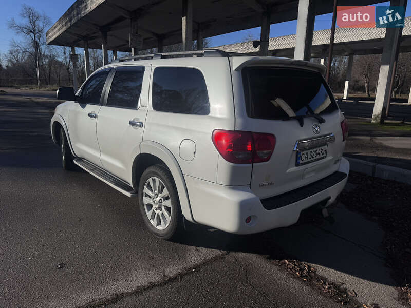 Внедорожник / Кроссовер Toyota Sequoia 2008 в Черкассах фото 5 Внедорожник / Кроссовер Toyota Sequoia 2008 в Черкассах