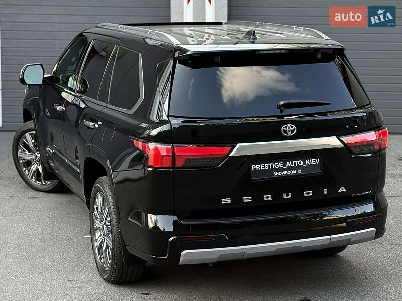Позашляховик / Кросовер Toyota Sequoia 2025 в Києві