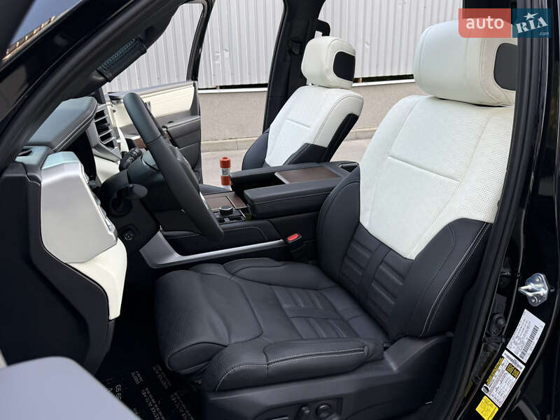 Позашляховик / Кросовер Toyota Sequoia 2025 в Києві