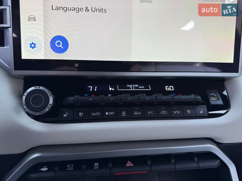 Позашляховик / Кросовер Toyota Sequoia 2025 в Києві