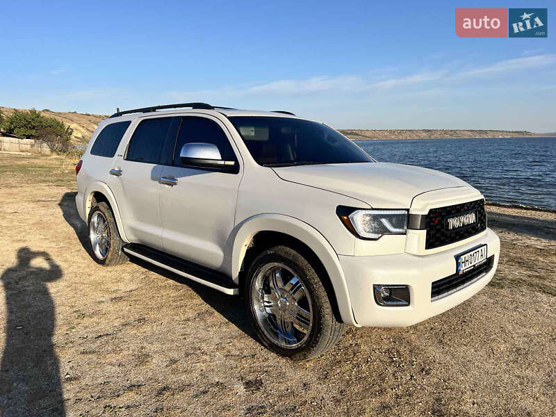 Внедорожник / Кроссовер Toyota Sequoia 2008 в Одессе