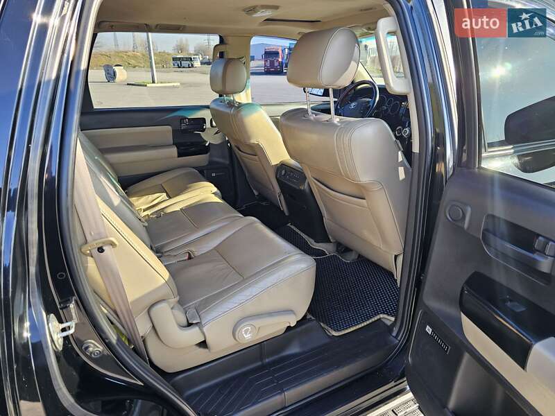 Позашляховик / Кросовер Toyota Sequoia 2008 в Дніпрі