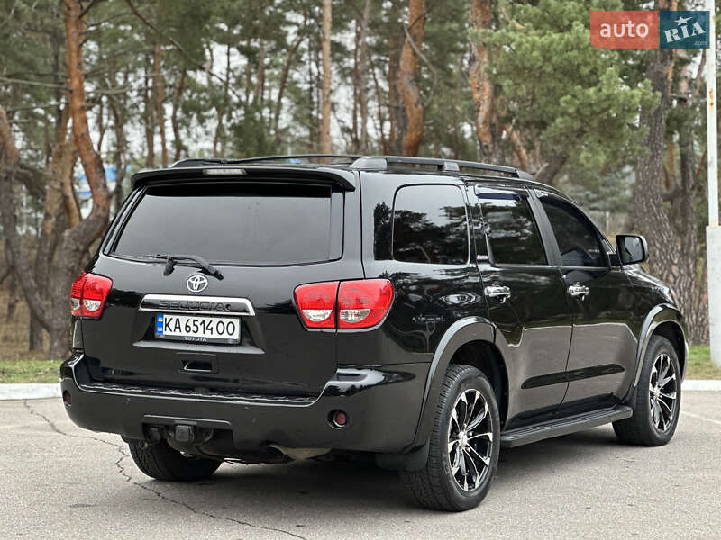 Позашляховик / Кросовер Toyota Sequoia 2008 в Києві