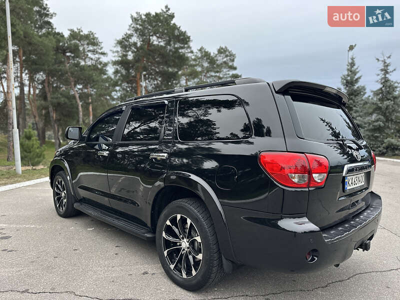 Позашляховик / Кросовер Toyota Sequoia 2008 в Києві