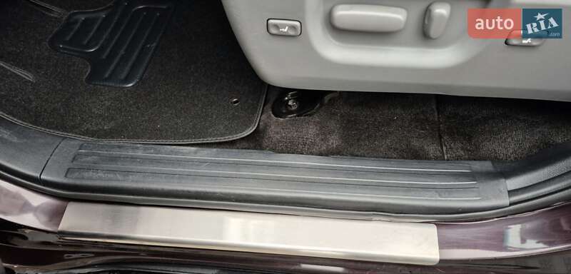 Позашляховик / Кросовер Toyota Sequoia 2012 в Івано-Франківську