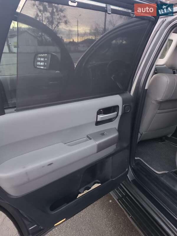 Позашляховик / Кросовер Toyota Sequoia 2016 в Славуті