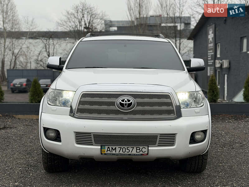 Toyota Sequoia 2008