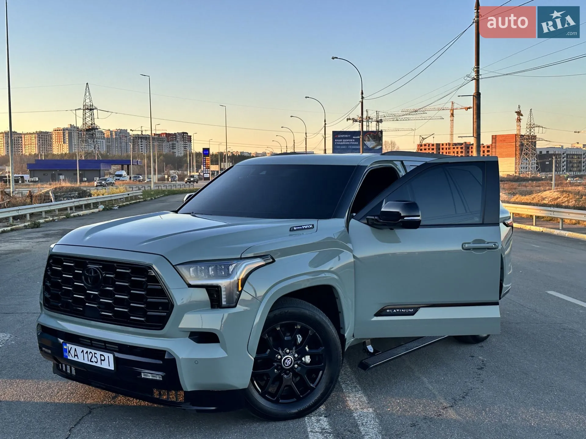 2023 Toyota Sequoia - мініатюра 3