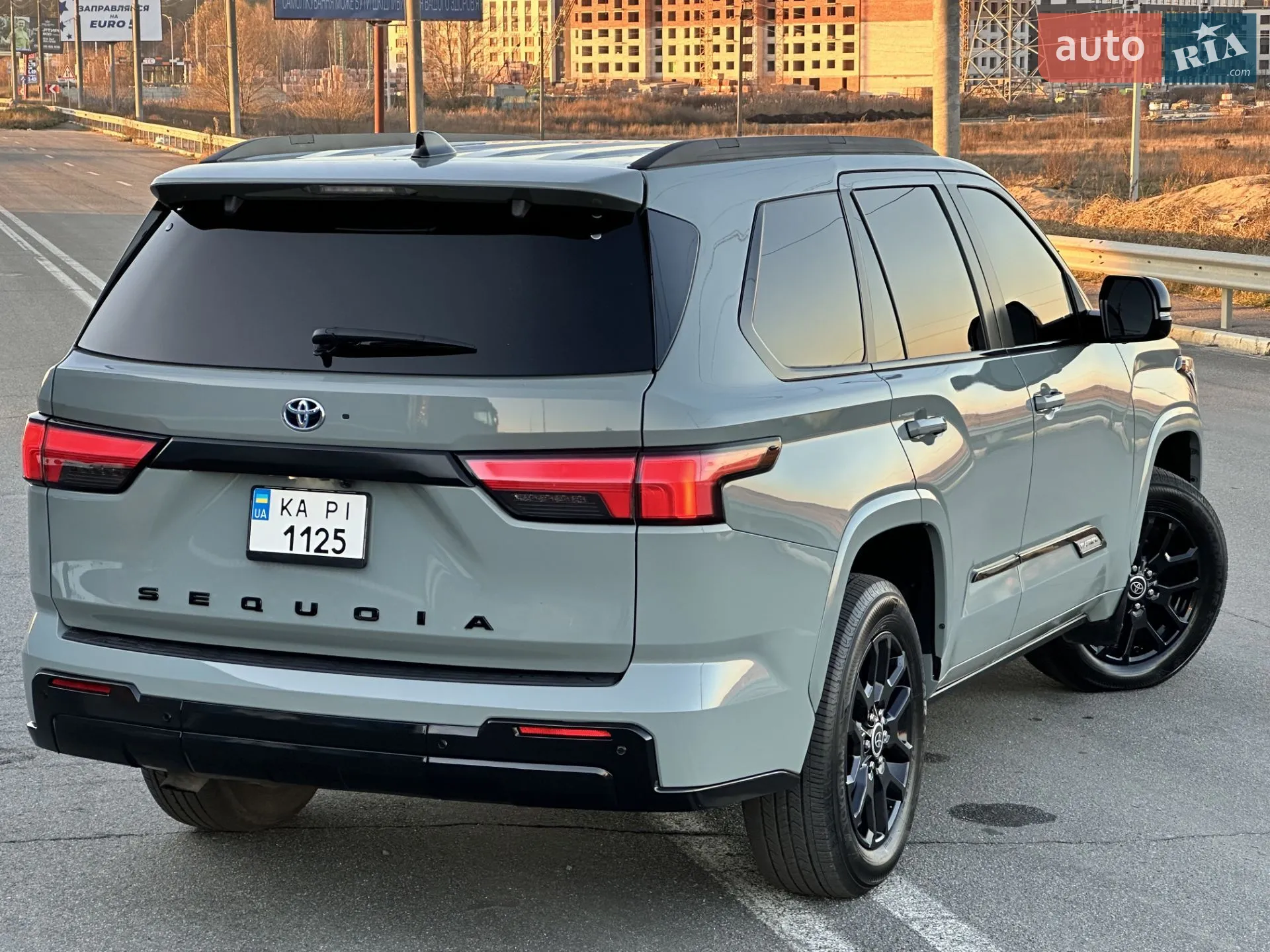 2023 Toyota Sequoia - мініатюра 10