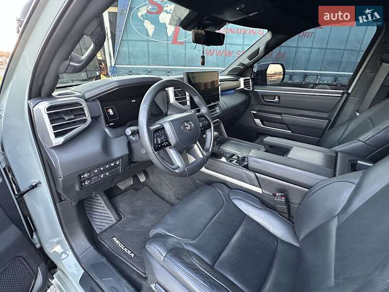 Внедорожник / Кроссовер Toyota Sequoia 2023 в Киеве фото 14 Внедорожник / Кроссовер Toyota Sequoia 2023 в Киеве