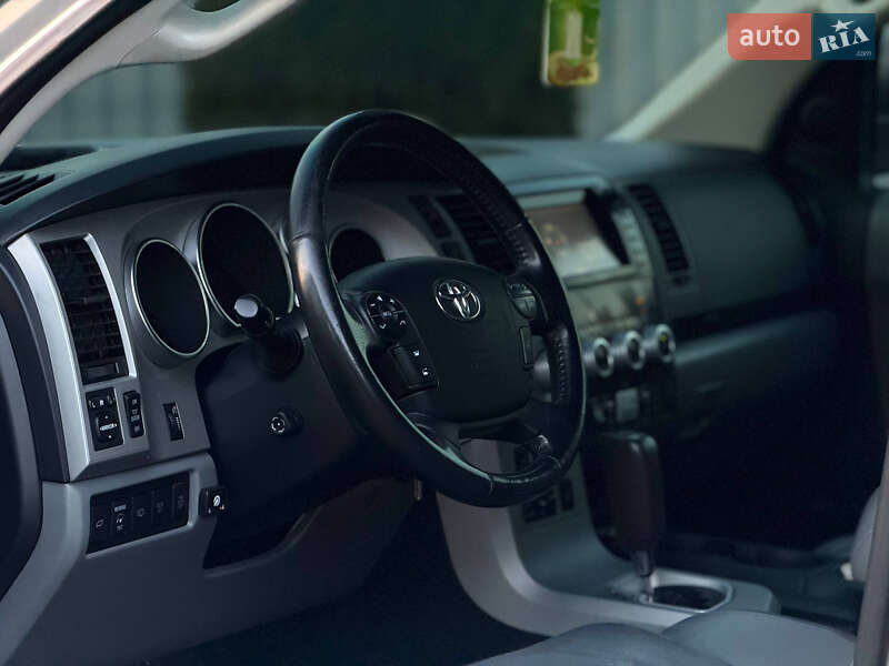 Внедорожник / Кроссовер Toyota Sequoia 2008 в Одессе фото 46 Внедорожник / Кроссовер Toyota Sequoia 2008 в Одессе