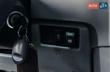 Внедорожник / Кроссовер Toyota Sequoia 2016 в Черкассах