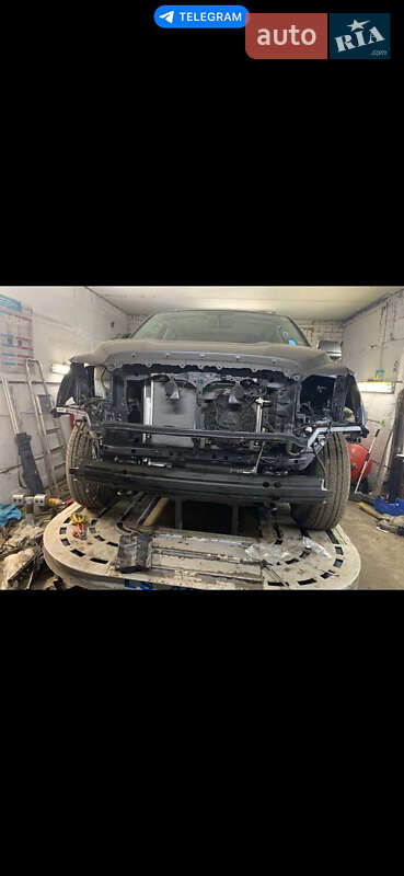 Внедорожник / Кроссовер Toyota Sequoia 2016 в Черкассах