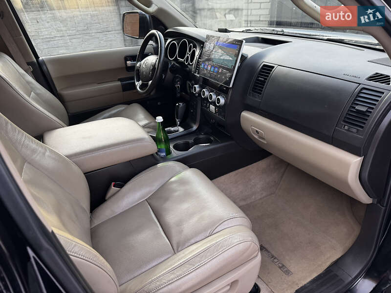 Внедорожник / Кроссовер Toyota Sequoia 2008 в Черновцах фото 5 Внедорожник / Кроссовер Toyota Sequoia 2008 в Черновцах