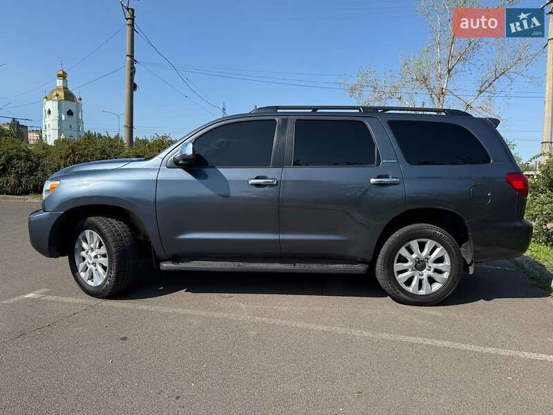 Позашляховик / Кросовер Toyota Sequoia 2010 в Кривому Розі фото 3 Позашляховик / Кросовер Toyota Sequoia 2010 в Кривому Розі