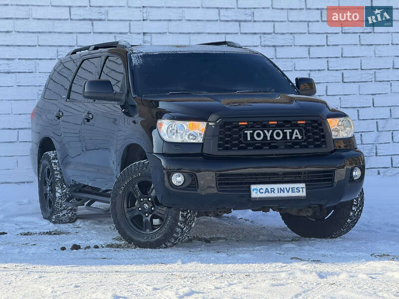 Внедорожник / Кроссовер Toyota Sequoia 2013 в Киеве