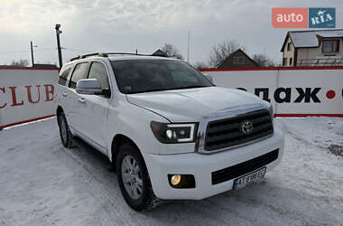 Внедорожник / Кроссовер Toyota Sequoia 2011 в Переяславе