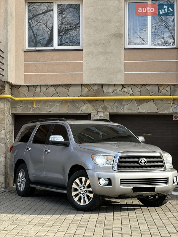 Внедорожник / Кроссовер Toyota Sequoia 2010 в Надворной фото 2 Внедорожник / Кроссовер Toyota Sequoia 2010 в Надворной