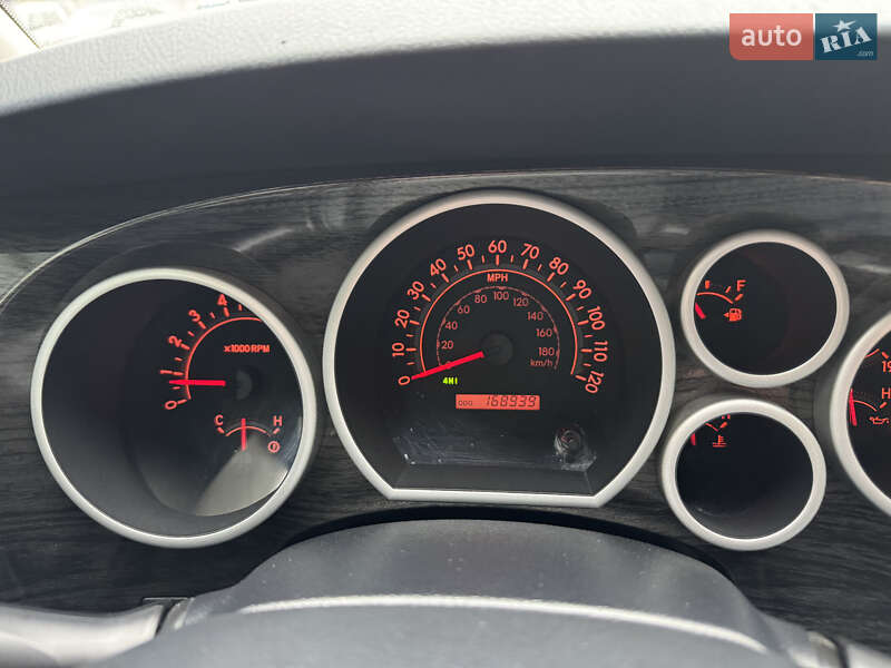 Внедорожник / Кроссовер Toyota Sequoia 2013 в Луцке