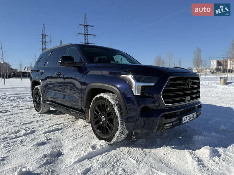 Внедорожник / Кроссовер Toyota Sequoia 2024 в Ирпене