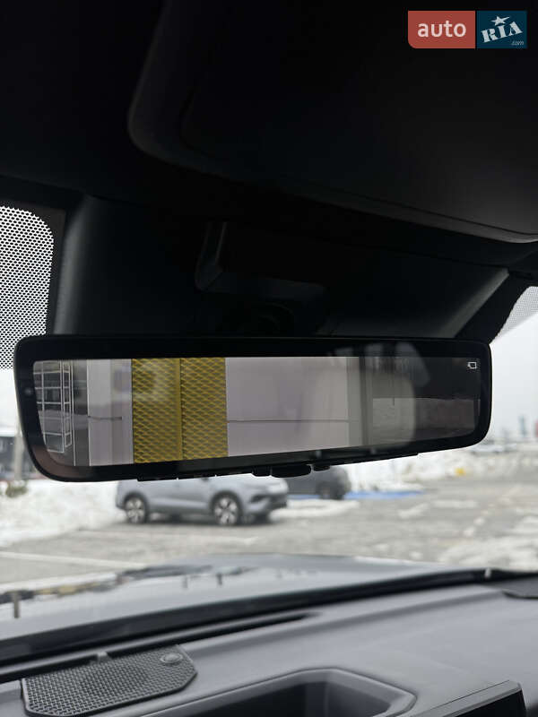 Внедорожник / Кроссовер Toyota Sequoia 2023 в Львове фото 45 Внедорожник / Кроссовер Toyota Sequoia 2023 в Львове