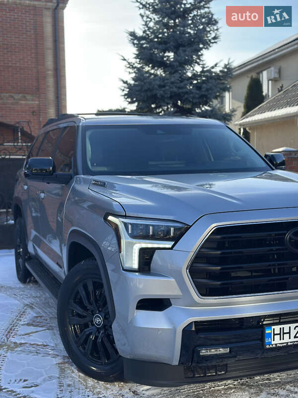 Внедорожник / Кроссовер Toyota Sequoia 2024 в Одессе