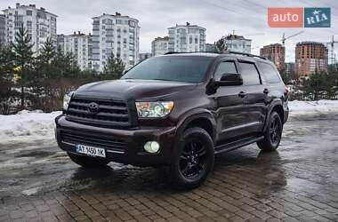 Внедорожник / Кроссовер Toyota Sequoia 2012 в Ивано-Франковске