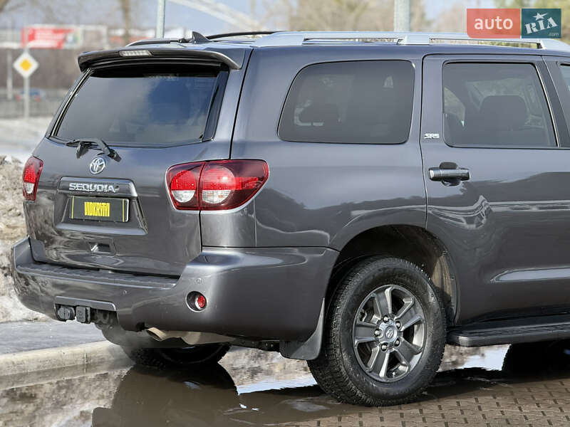 Внедорожник / Кроссовер Toyota Sequoia 2019 в Киеве фото 12 Внедорожник / Кроссовер Toyota Sequoia 2019 в Киеве