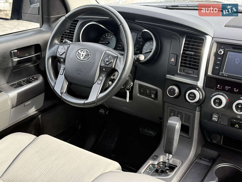 Внедорожник / Кроссовер Toyota Sequoia 2019 в Киеве фото 29 Внедорожник / Кроссовер Toyota Sequoia 2019 в Киеве