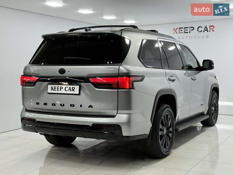 Внедорожник / Кроссовер Toyota Sequoia 2024 в Одессе