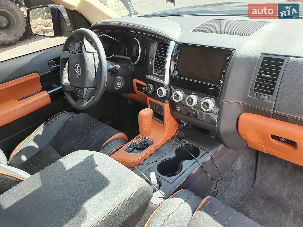 2016 Toyota Sequoia - мініатюра 31