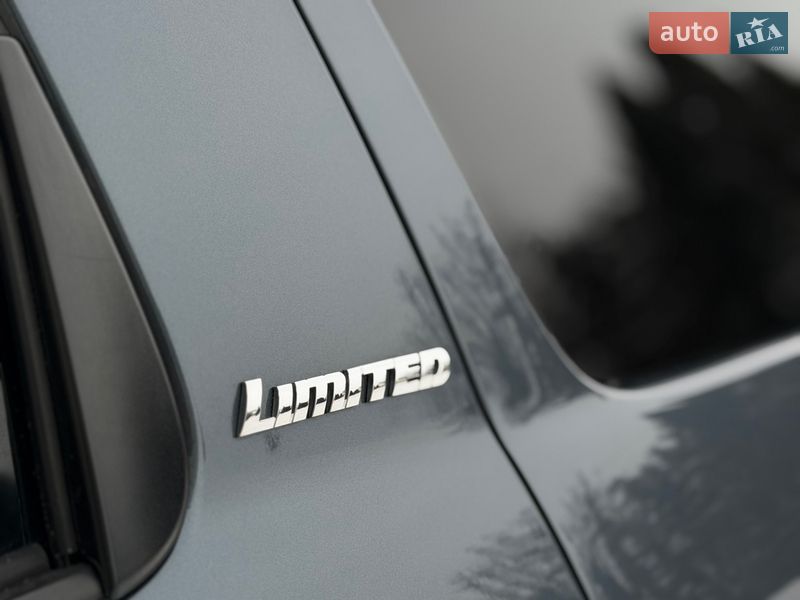 Внедорожник / Кроссовер Toyota Sequoia 2008 в Львове