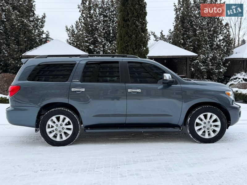 Внедорожник / Кроссовер Toyota Sequoia 2008 в Львове
