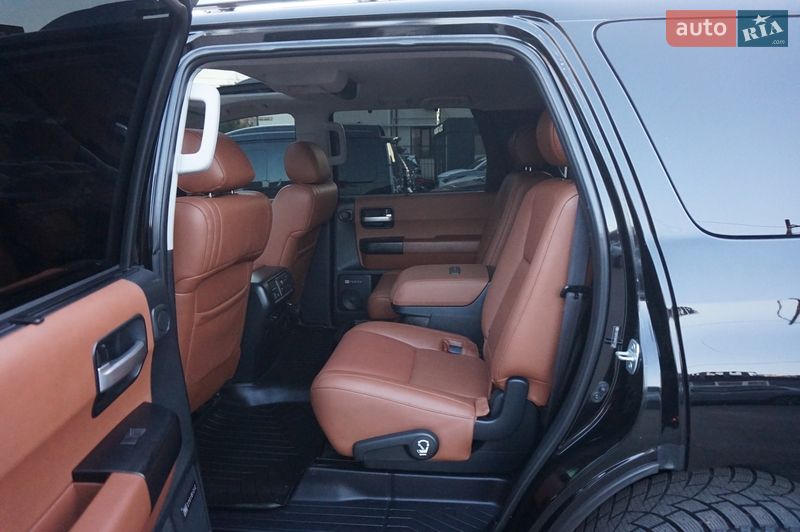 Внедорожник / Кроссовер Toyota Sequoia 2008 в Одессе