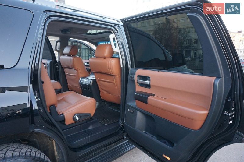 Внедорожник / Кроссовер Toyota Sequoia 2008 в Одессе