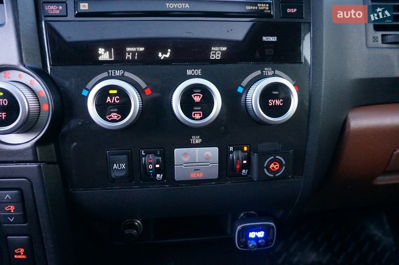 Внедорожник / Кроссовер Toyota Sequoia 2008 в Одессе