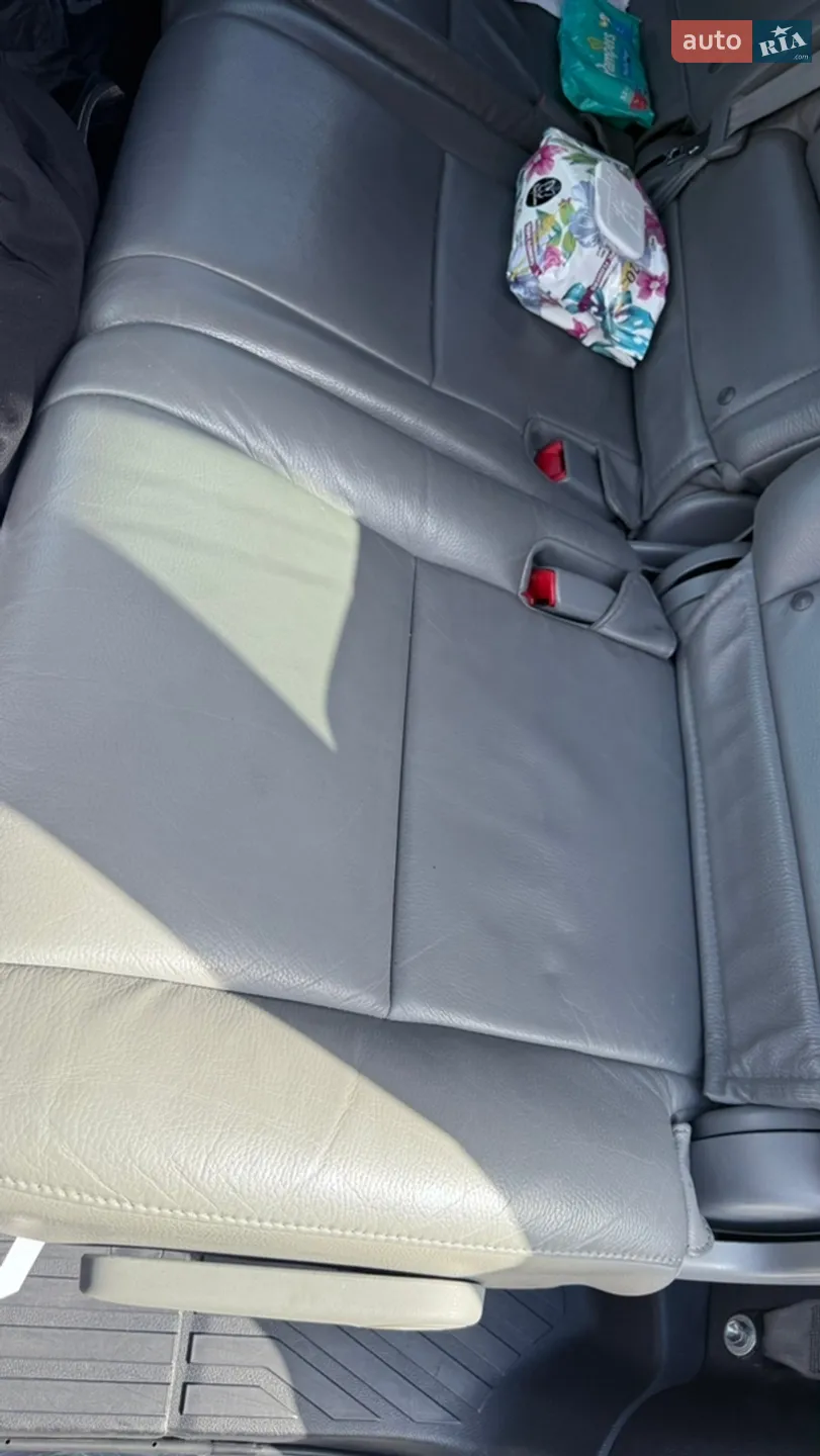2016 Toyota Sequoia - мініатюра 22