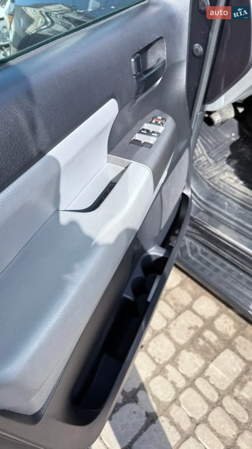 2016 Toyota Sequoia - мініатюра 34