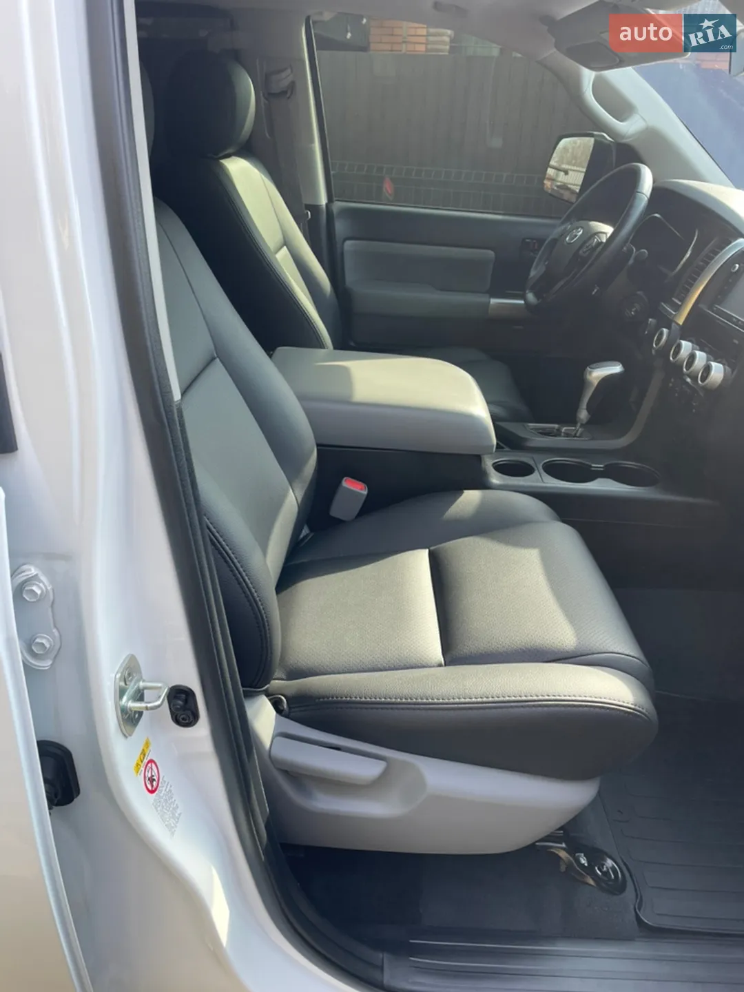 2018 Toyota Sequoia - мініатюра 29