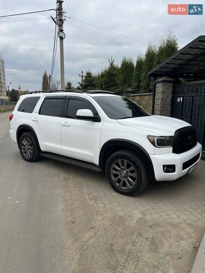 2014 Toyota Sequoia - мініатюра 23